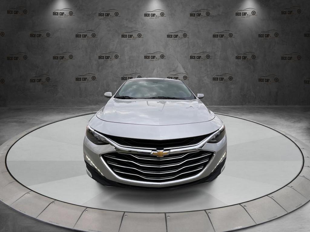 2020 Chevrolet Malibu - $10,977