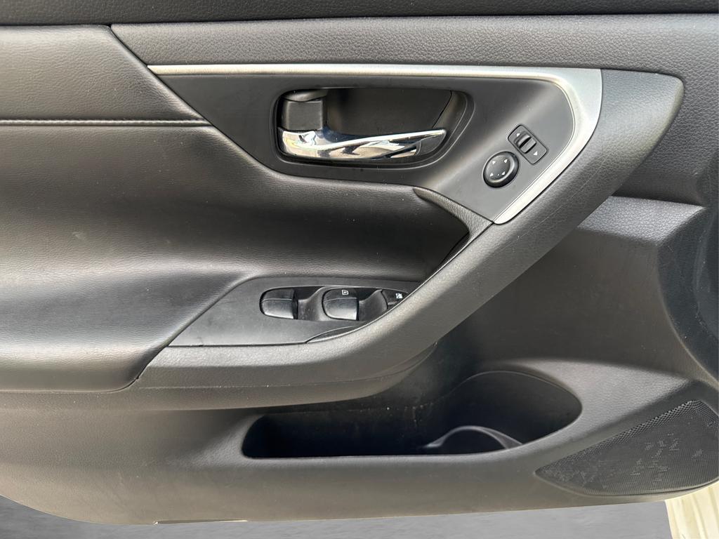2015 Nissan Altima photo