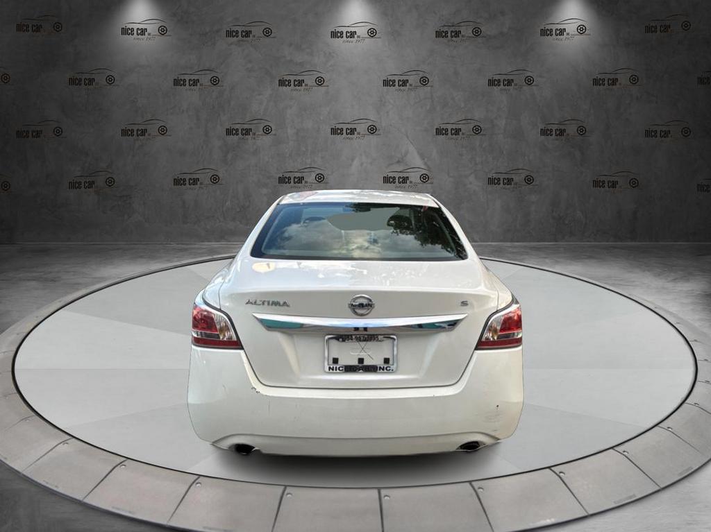 2015 Nissan Altima photo