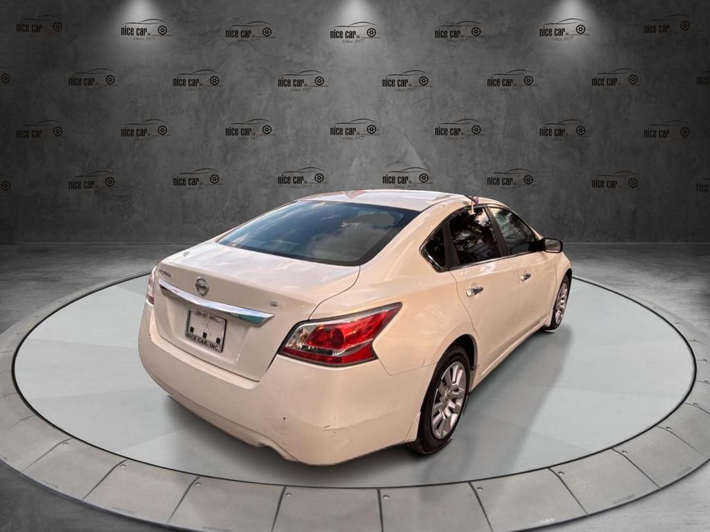 2015 Nissan Altima photo