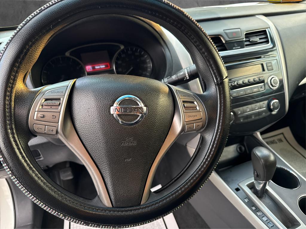 2015 Nissan Altima photo