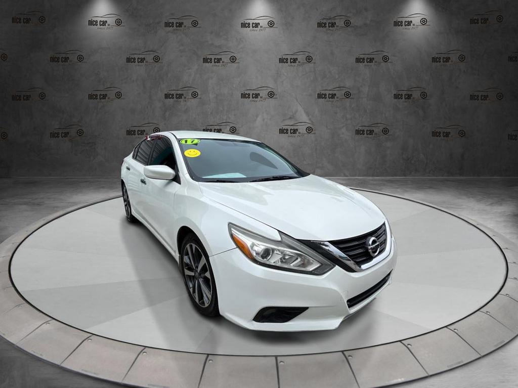 2017 Nissan Altima - $11,977