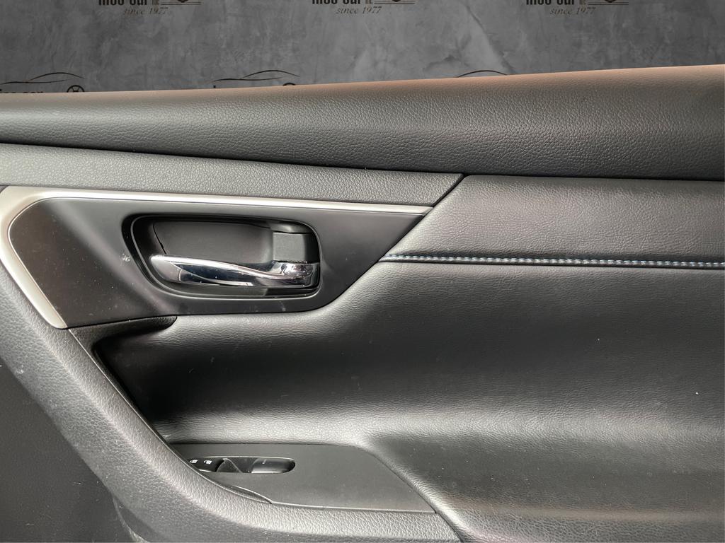 2017 Nissan Altima - $11,977