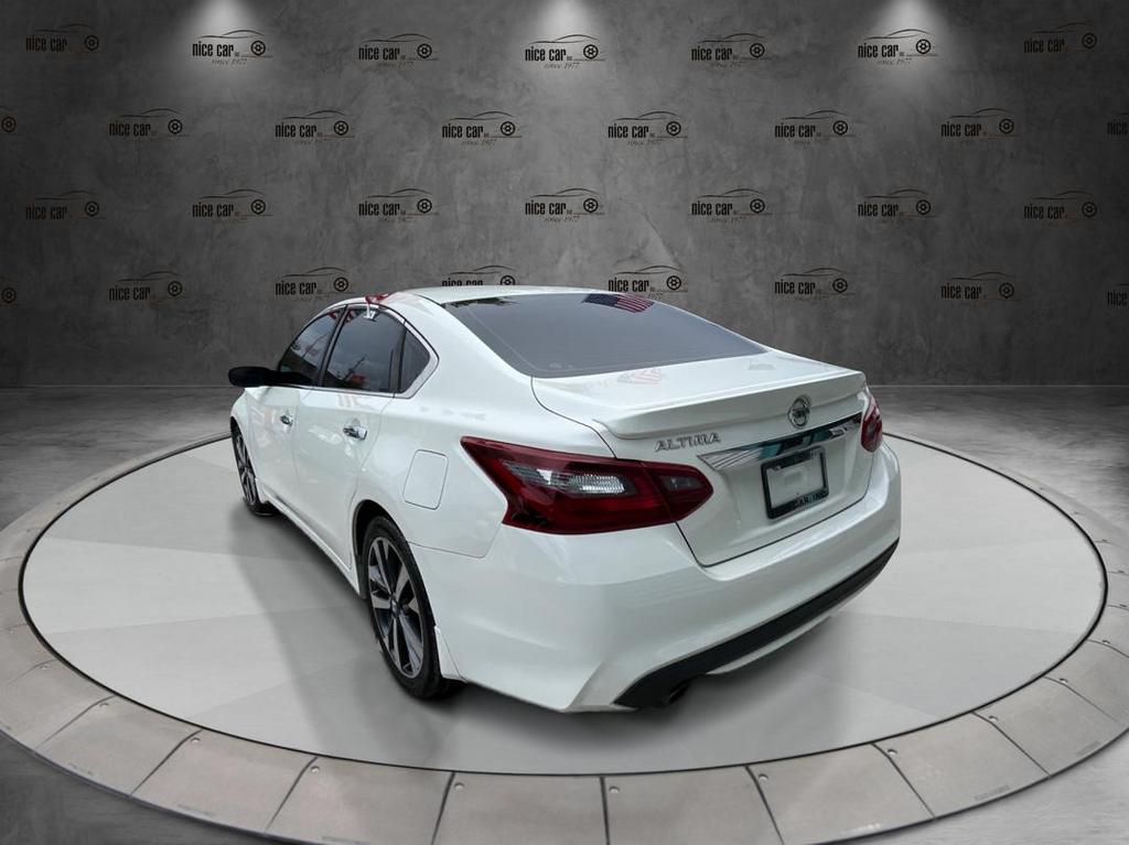 2017 Nissan Altima - $11,977