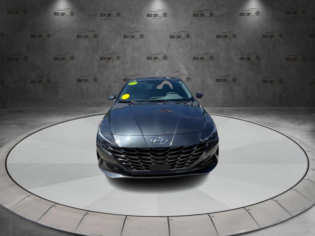 2021 Hyundai Elantra - $15,977