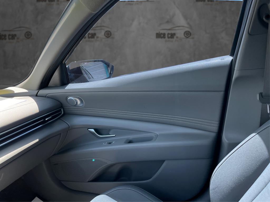 2021 Hyundai Elantra - $15,977