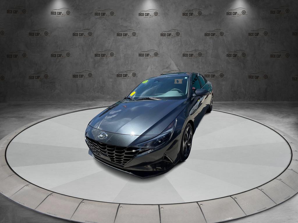 2021 Hyundai Elantra - $15,977
