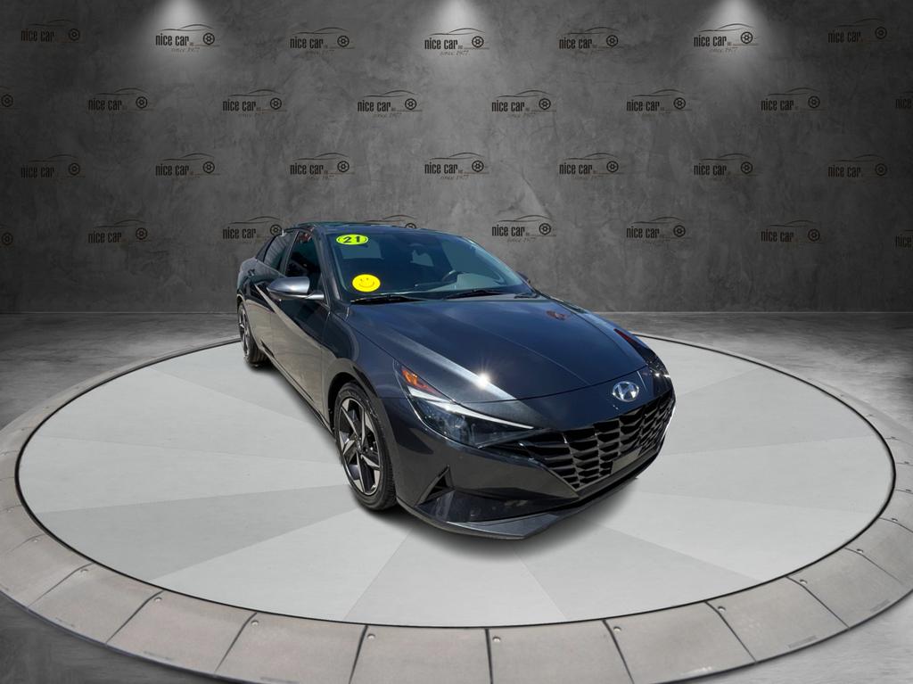 2021 Hyundai Elantra - $15,977