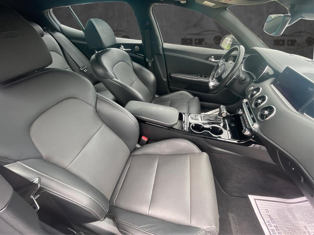 2022 Kia Stinger - $22,977