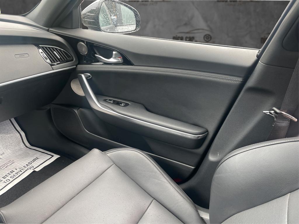 2022 Kia Stinger - $22,977