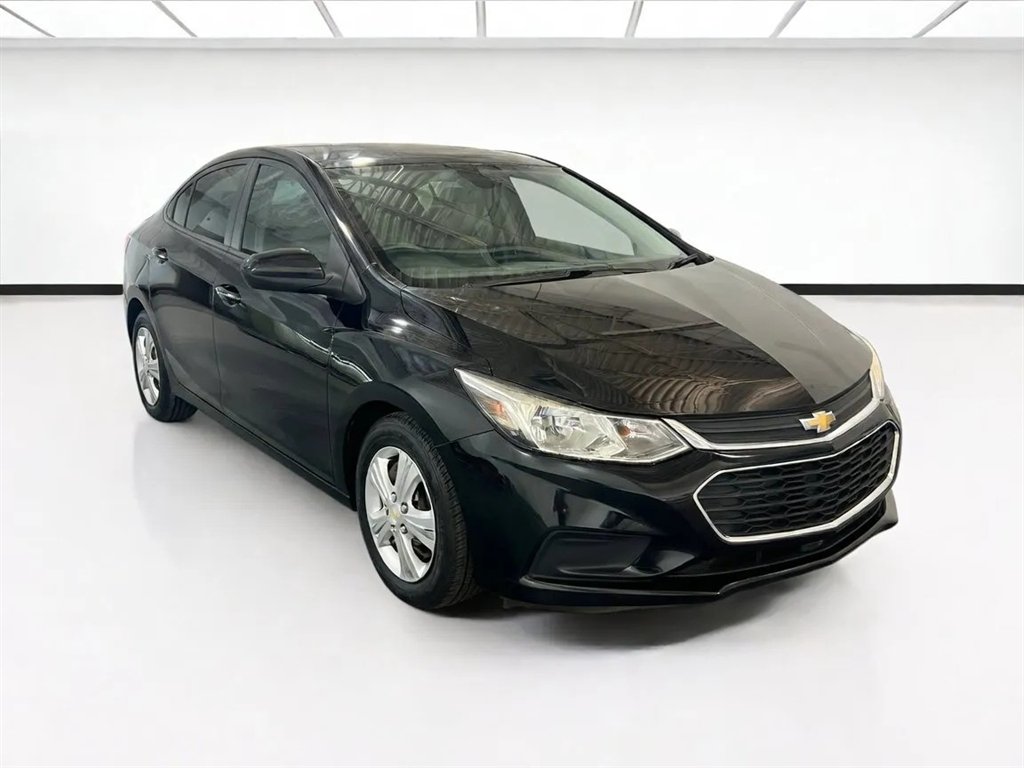 2018 Chevrolet Cruze - $11,977