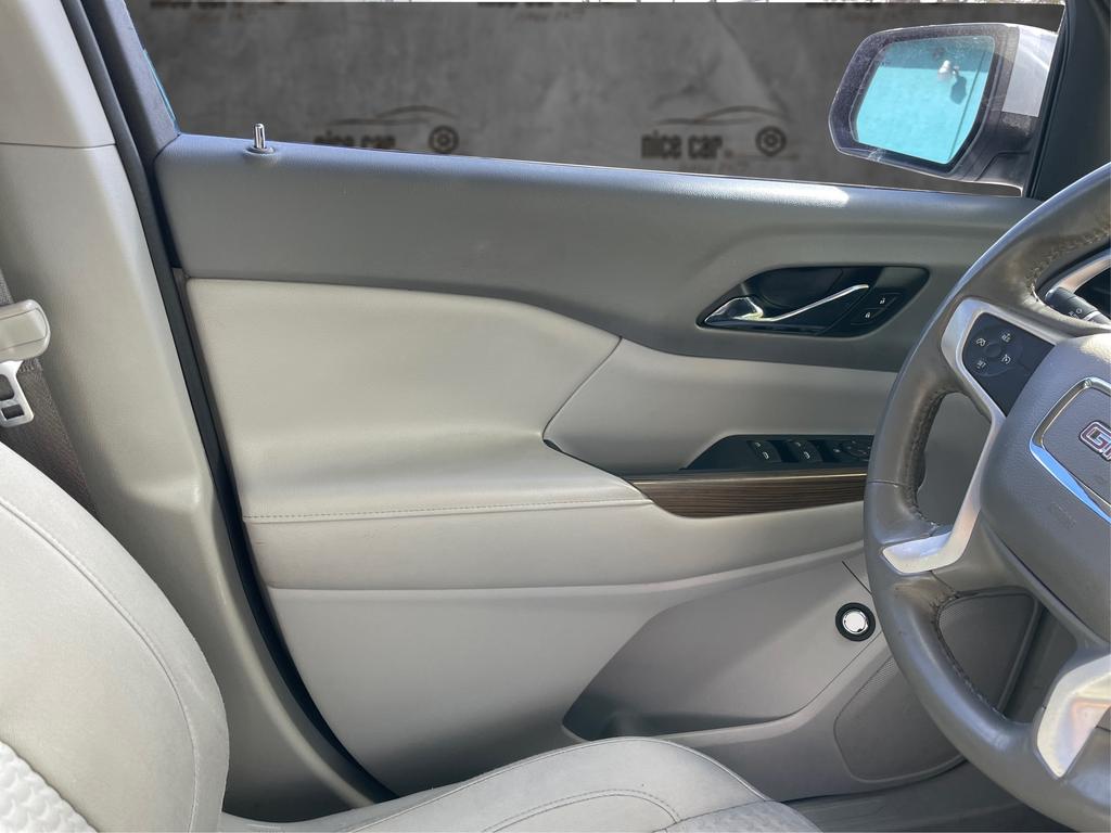 2017 GMC Acadia - $14,977
