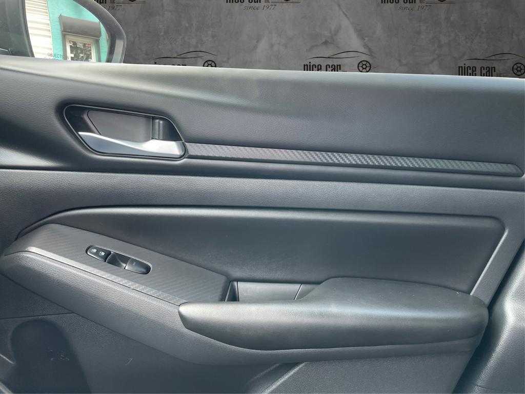 2022 Nissan Altima - $16,977