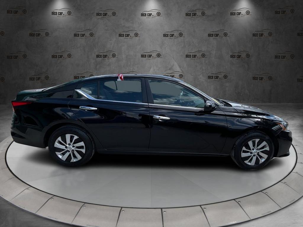 2022 Nissan Altima - $16,977