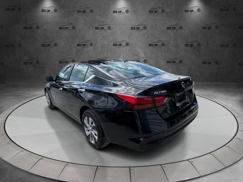 2022 Nissan Altima - $16,977