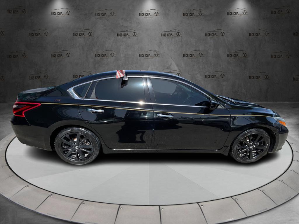 2017 Nissan Altima - $11,977