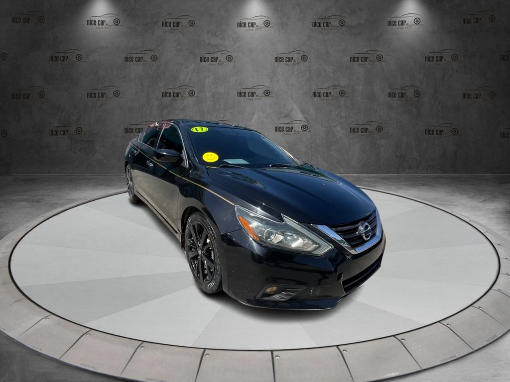2017 Nissan Altima - $11,977