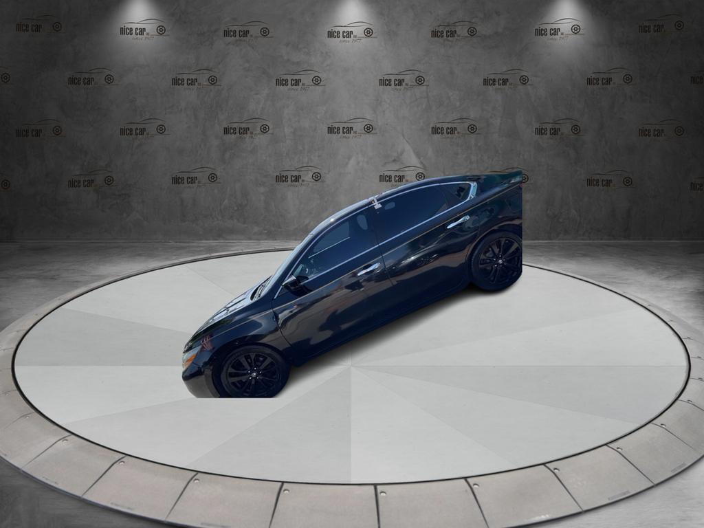 2017 Nissan Altima - $11,977