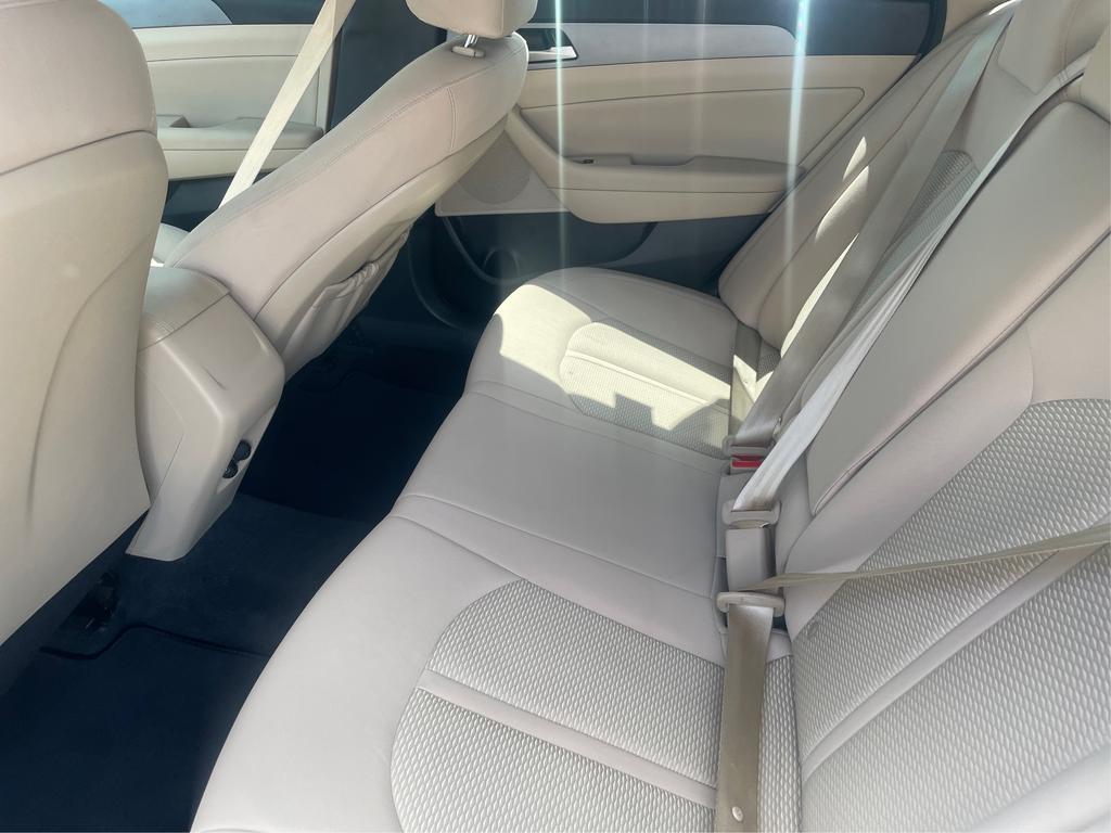 2018 Hyundai Sonata - $14,977