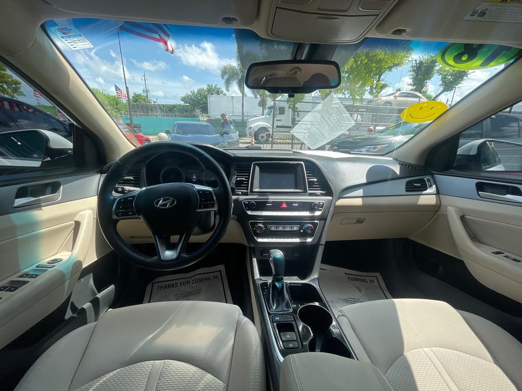 2018 Hyundai Sonata - $14,977