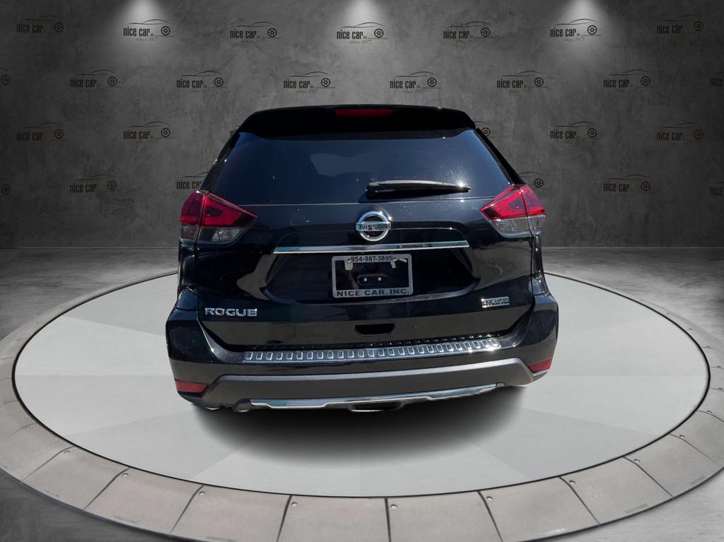 2019 Nissan Rogue - $14,977