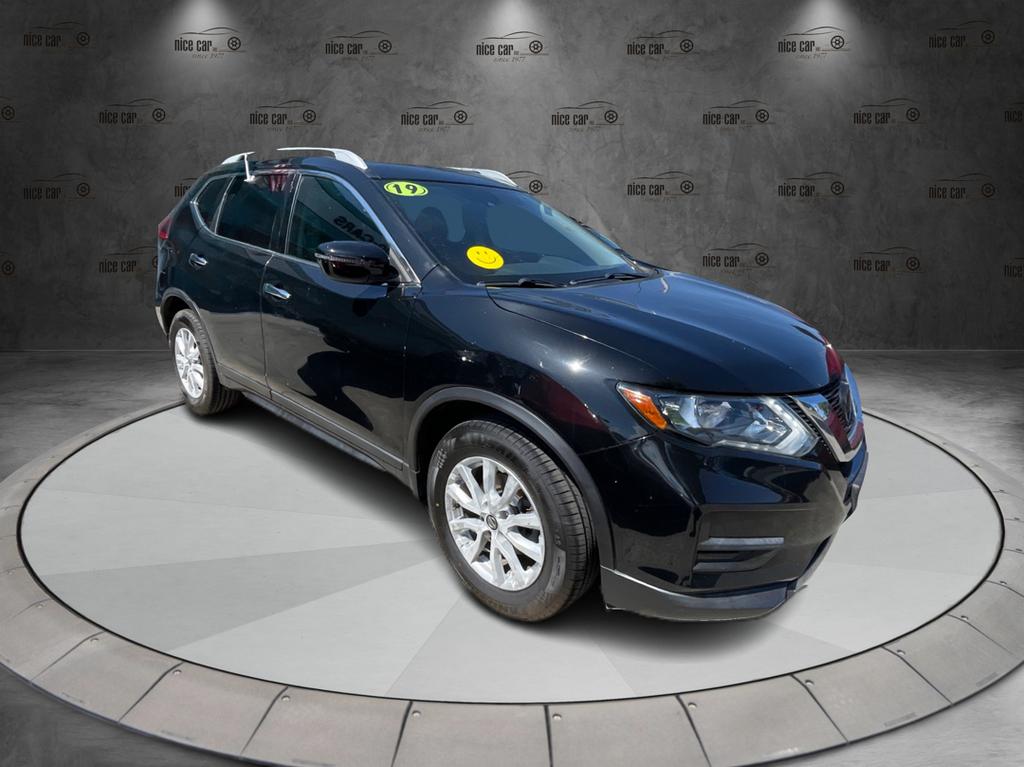 2019 Nissan Rogue - $14,977