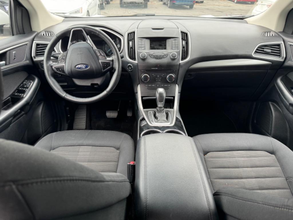 2017 Ford Edge SEL photo