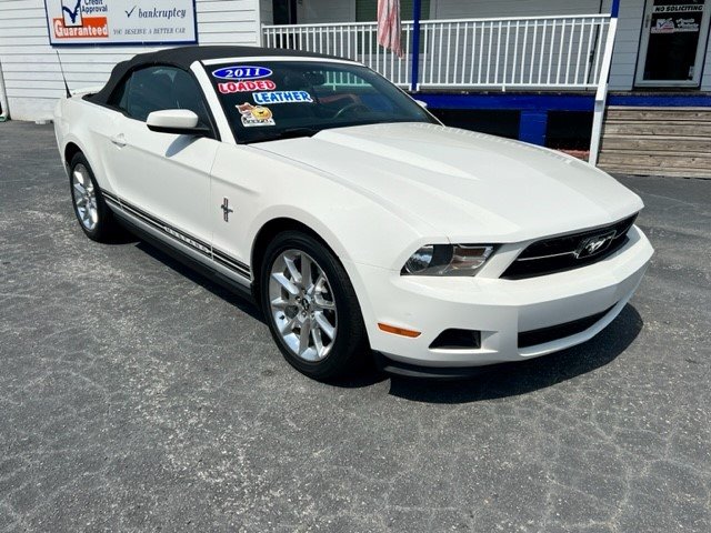 2011 Ford Mustang V6 photo