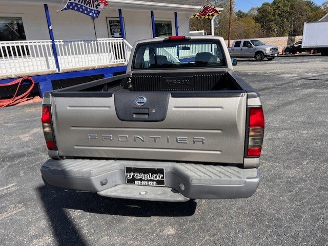 2003 Nissan Frontier XE photo