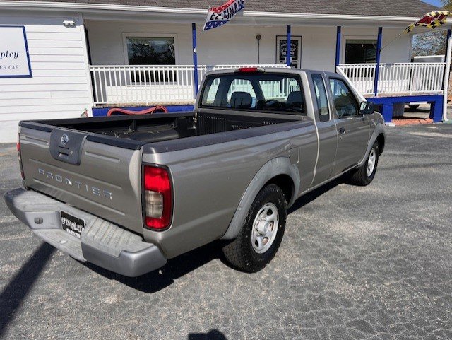 2003 Nissan Frontier XE photo