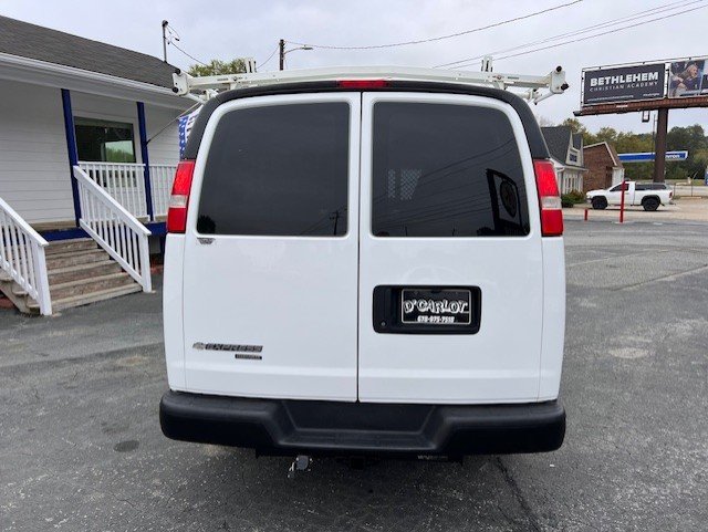 2016 Chevrolet G2500 Vans Express photo
