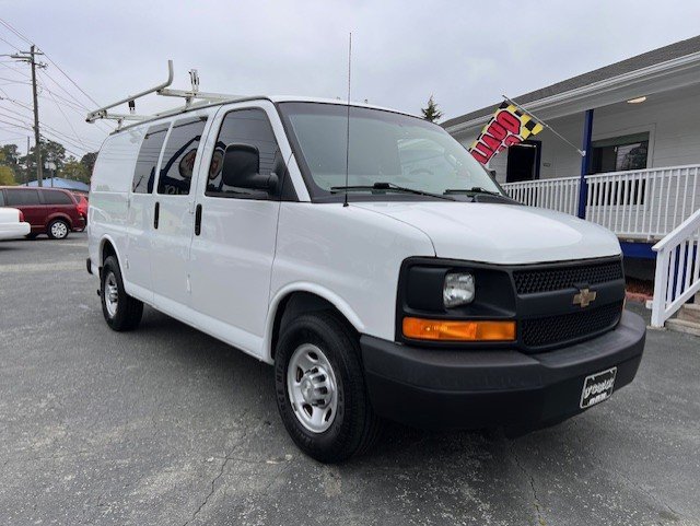 2016 Chevrolet G2500 Vans Express photo