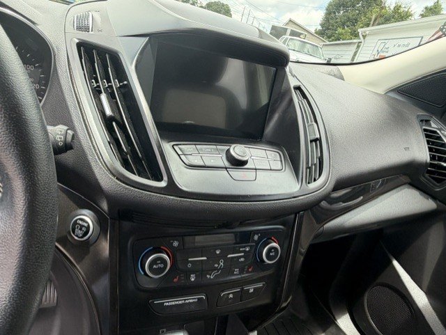 2019 Ford Escape - $10,000