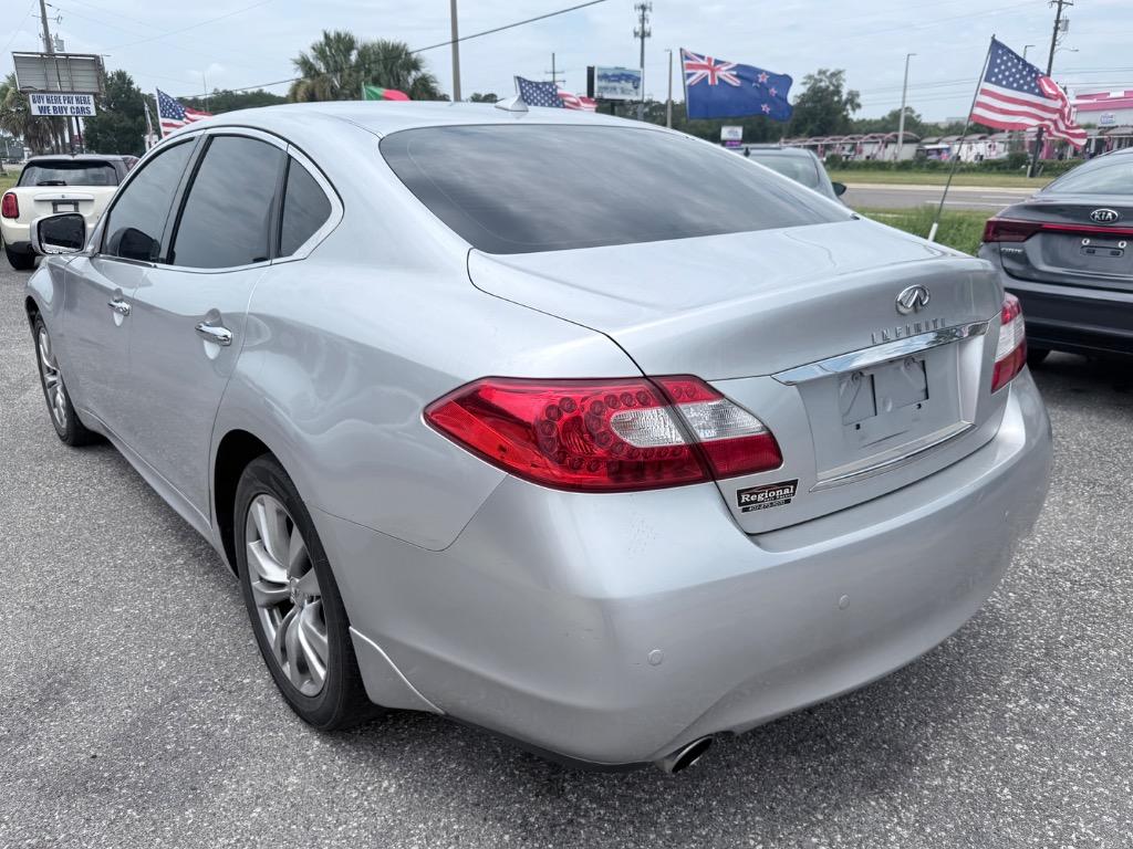 2013 INFINITI M