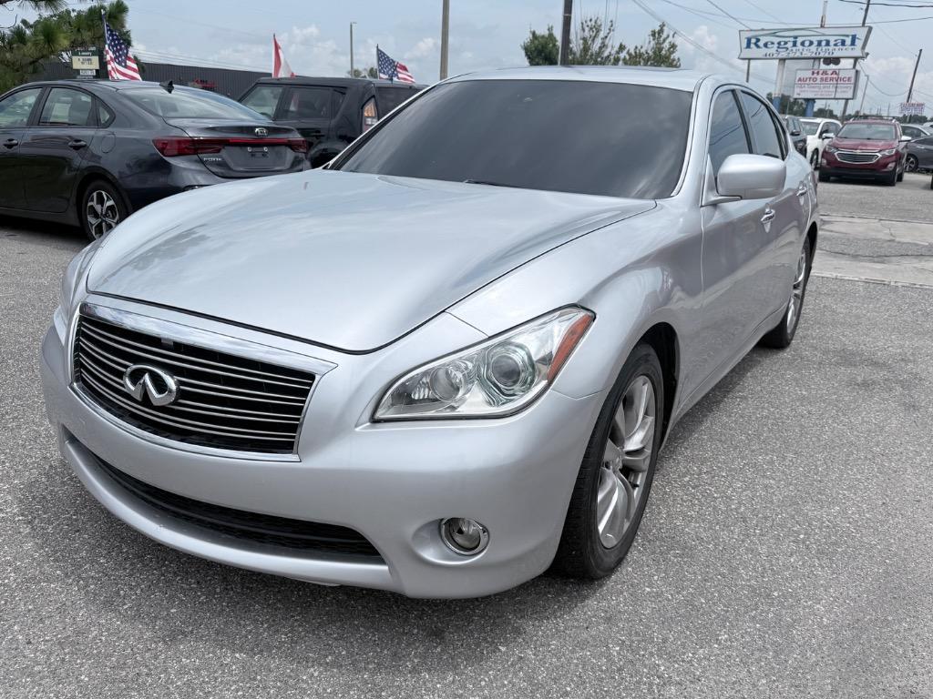2013 INFINITI M