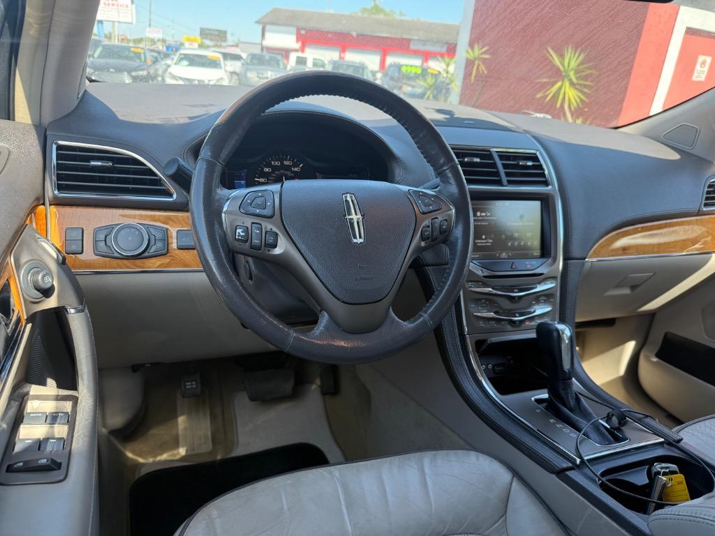 2013 Lincoln MKX photo