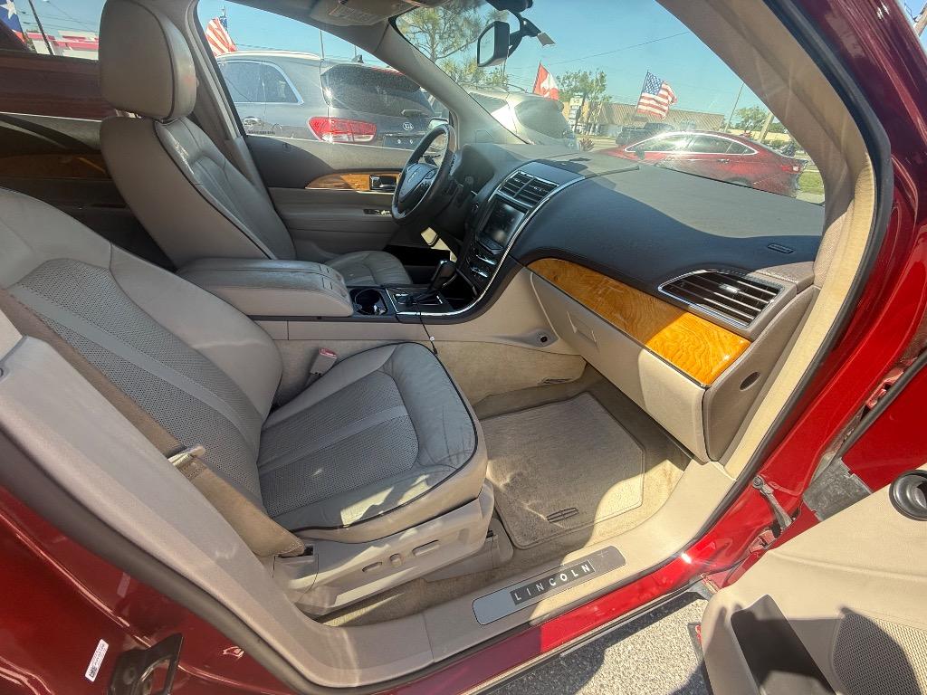 2013 Lincoln MKX photo