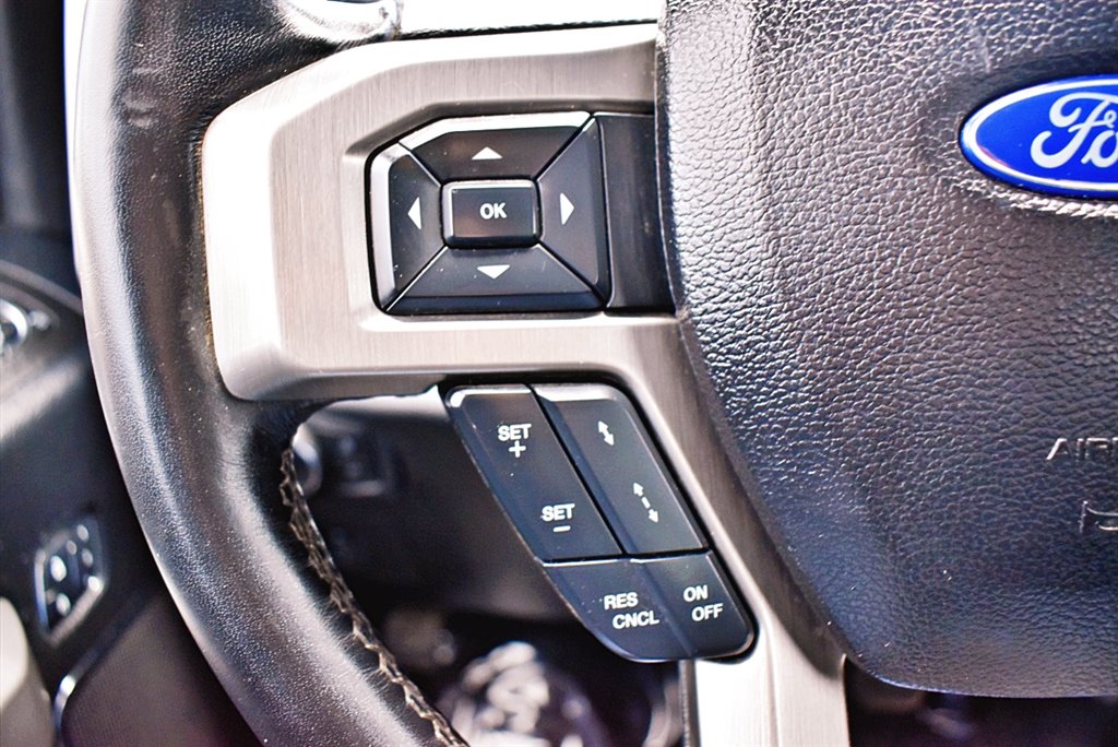 2017 Ford F150 Platinum photo