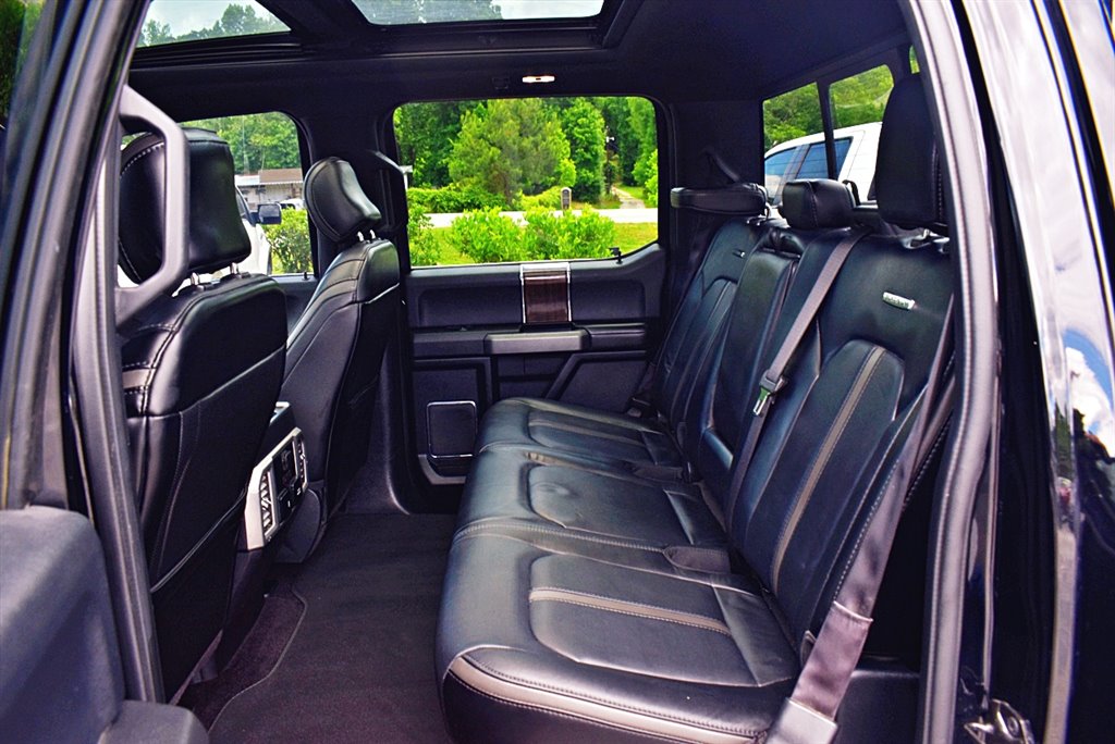 2017 Ford F150 Platinum photo