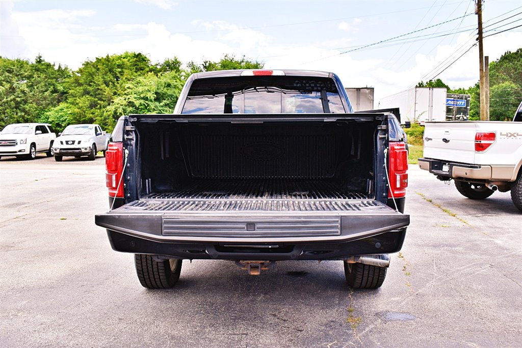 2017 Ford F150 Platinum photo