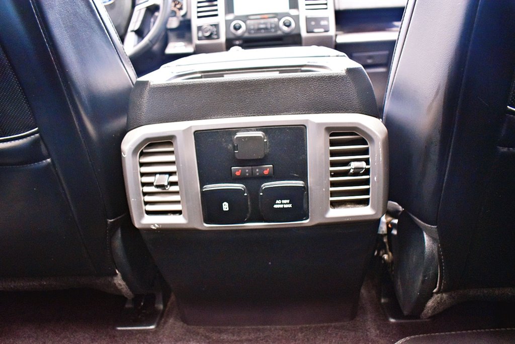 2017 Ford F150 Platinum photo