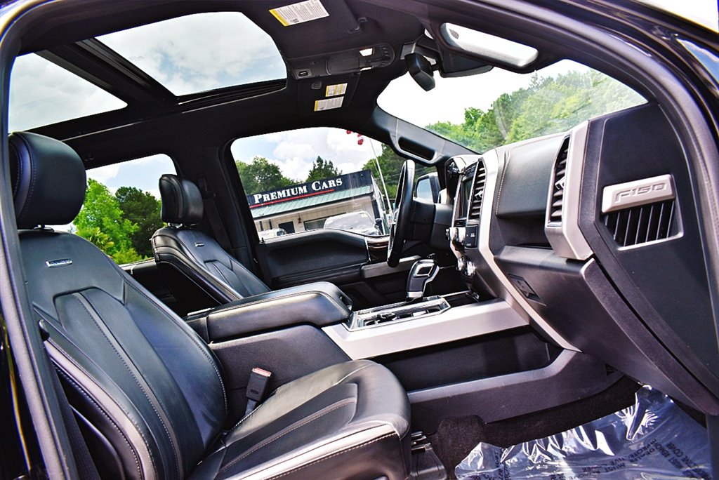 2017 Ford F150 Platinum photo