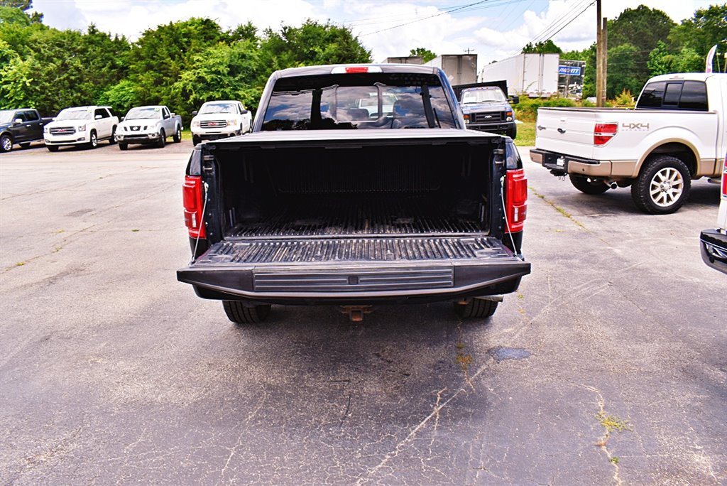 2017 Ford F150 Platinum photo