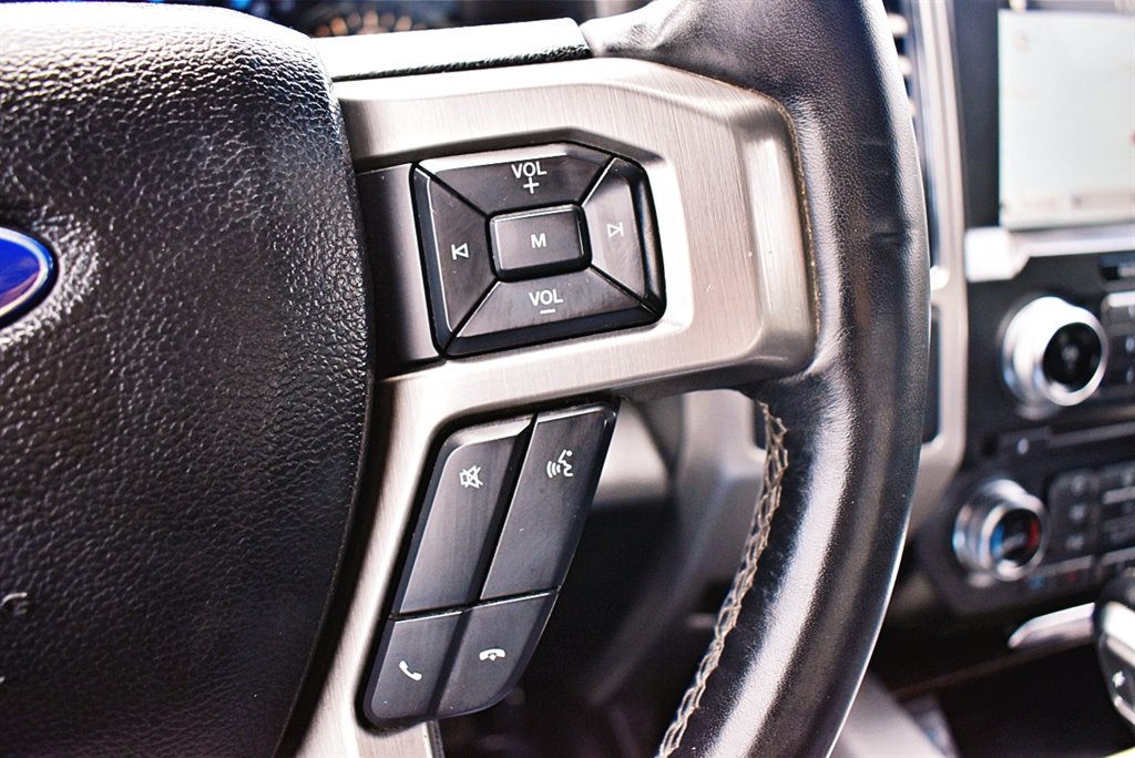2017 Ford F150 Platinum photo