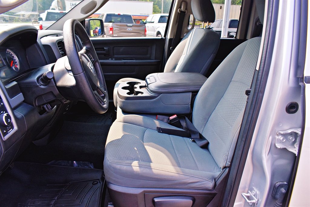2017 RAM 1500 Express photo