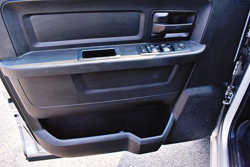 2017 RAM 1500 Express photo