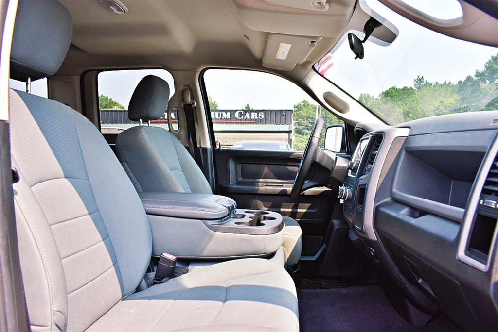 2017 RAM 1500 Express photo