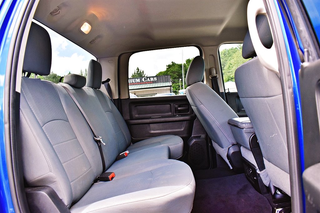2018 RAM 1500 Express photo
