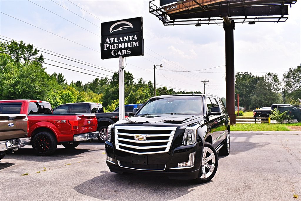 The 2016 Cadillac Escalade ESV Premium photos