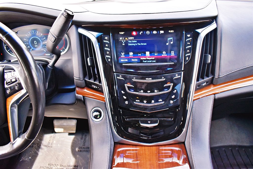 2016 Cadillac Escalade ESV Premium photo